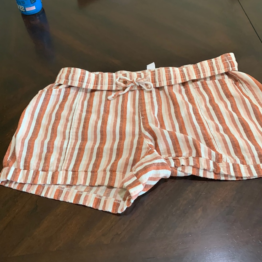 Old Navy, Size L, Warm Stripe Linen Shorts